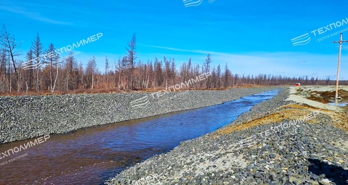 Опыт проектирования и строительства водоотводящих каналов в зоне вечномерзлых грунтов